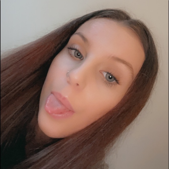 Meet your Posher, Shae - Picture 1 of 1